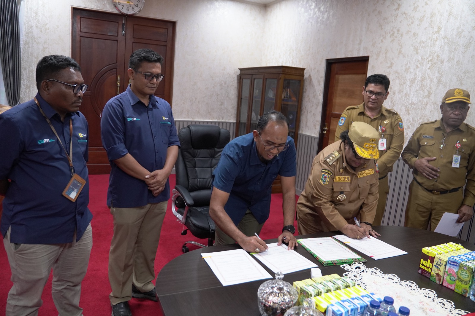 DPR Papua Tengah Kumpulkan PLN untuk Pastikan Intan Jaya Terang 24 Jam